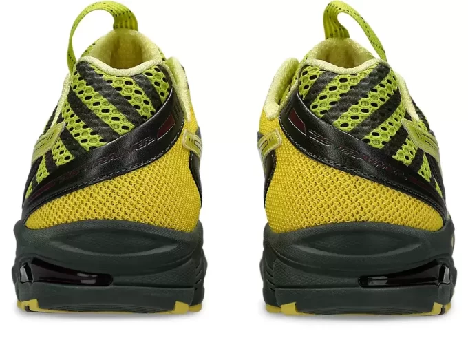 UB9-S GEL-DS TRAINER  14